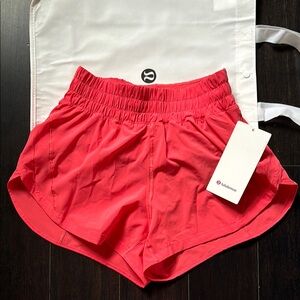 lululemon TRACK THAT HR SHORTS 3” in PALE RASPBERRY SZ 6 NWT
